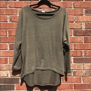 Uget High Low Sweater Size Large